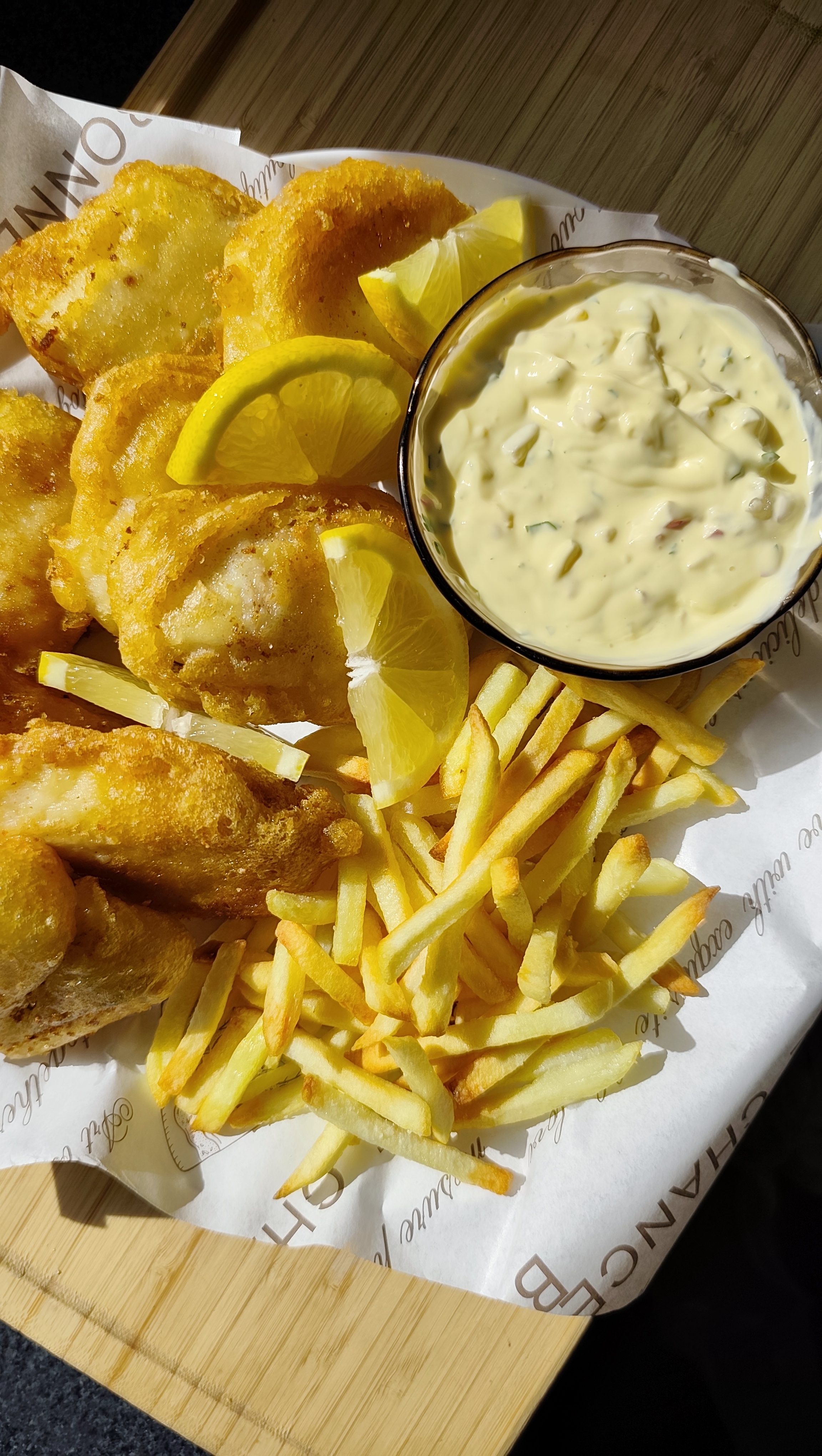 Fish & chips emplatado